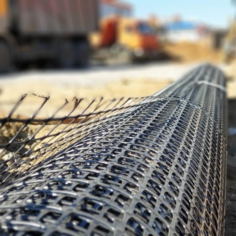 基底の堤防および土斜面の壁の補強のための高力ポリエステルGeogrid