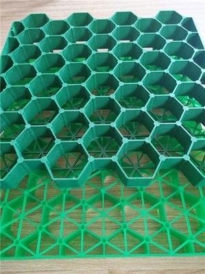 砂岩表面 車両と歩行者交通のために安定したプラスチック草のグリッド