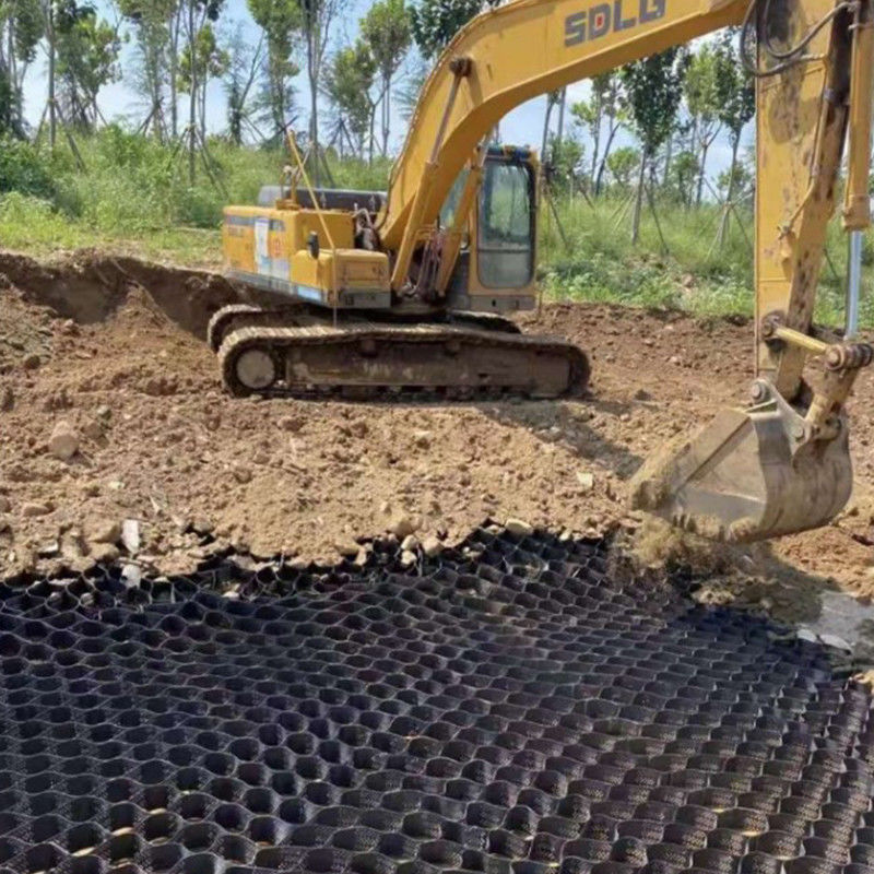 高質感で穴を埋めた高細胞隔離システム ハニーコム HDPE 地質セル 道路 基礎 斜面 保護 駐車場 ドライブウェイ 支障壁