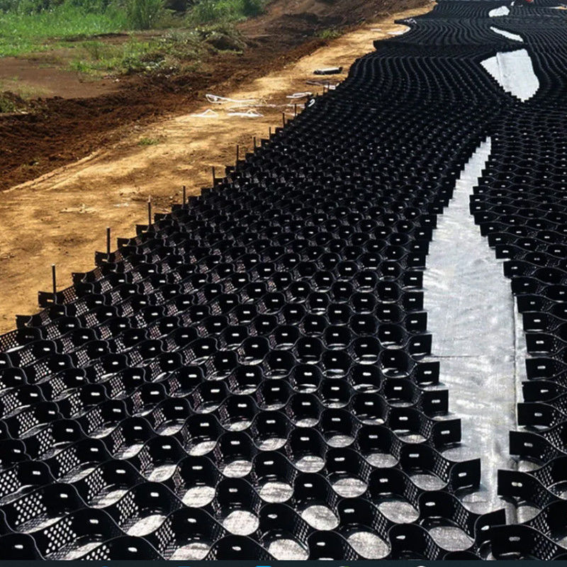 高質感で穴を埋めた高細胞隔離システム ハニーコム HDPE 地質セル 道路 基礎 斜面 保護 駐車場 ドライブウェイ 支障壁