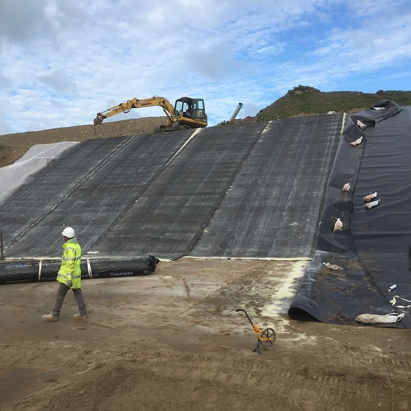 耐久性のあるHDPEブラックジオメンブレン池ライナー0.5mm～2mm（円形魚タンク、養殖水槽、ダム防水用途向け）