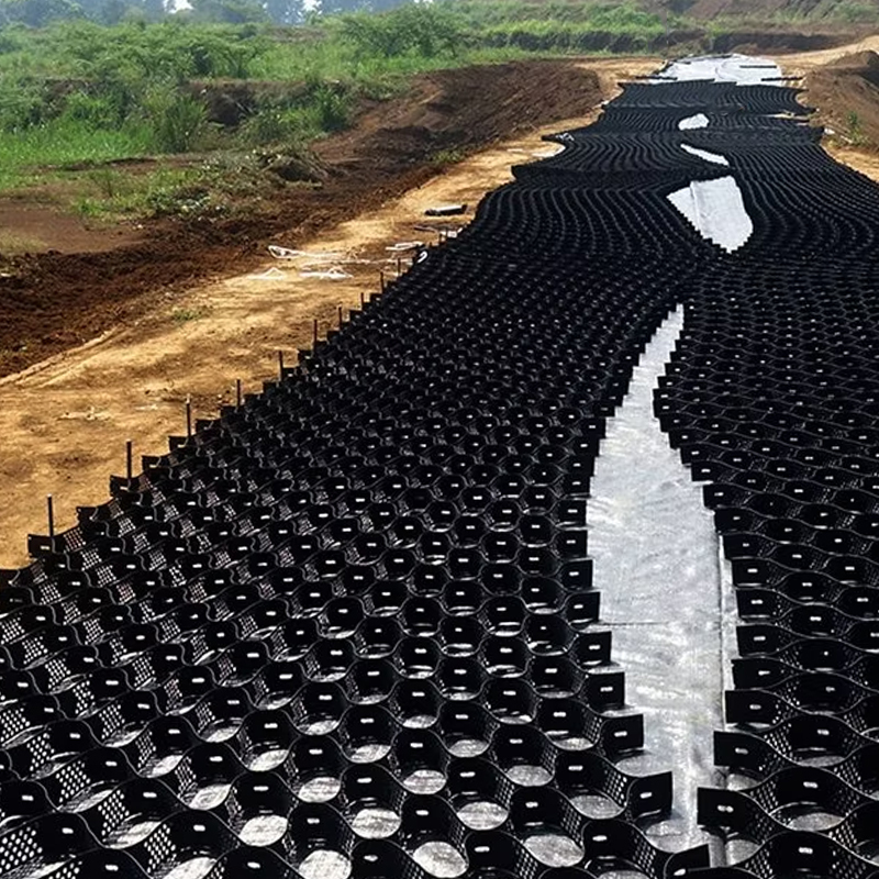 プラスチック ASTM 標準道路グリッド 砂利 ハニーコム HDPE 地質セル 壁の固定 強化 斜面保護 ドライブウェイ 地質セル 侵食制御