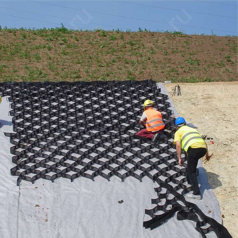 HDPE ジオセル プラスチック ドライブウェイ 砂利 HDPE ジオセル 道路における土壌管理 道路の強化 斜面保護 侵食管理 砂利 高速道路